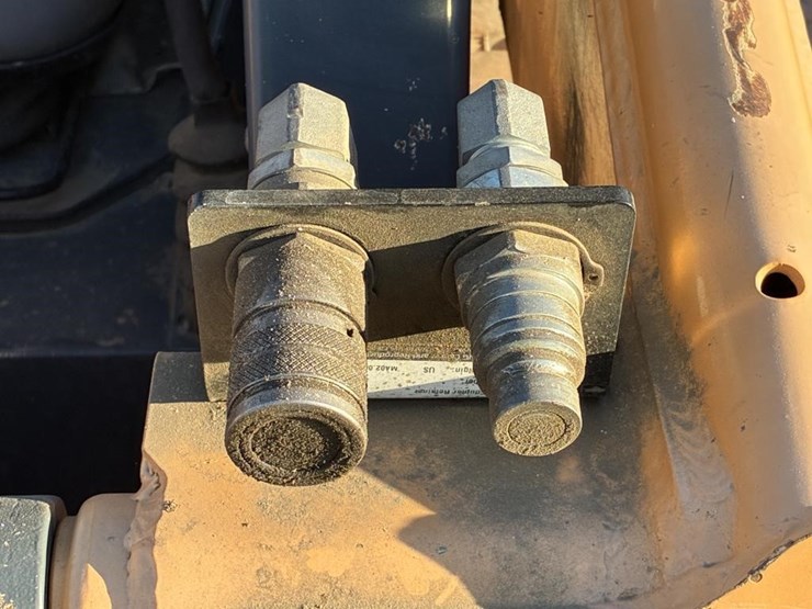 2018-manitou-1050r-image-9