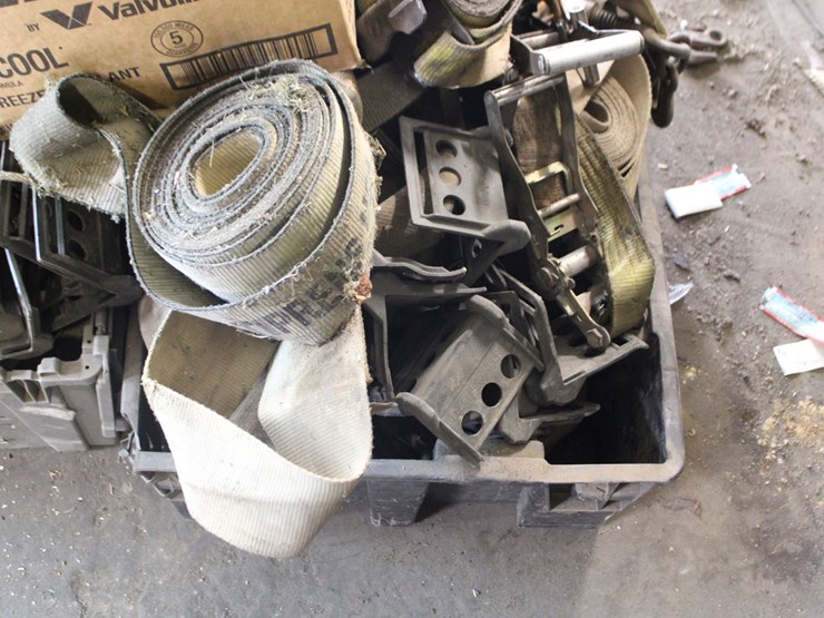 lot-of-various-ratchet-straps-image-3