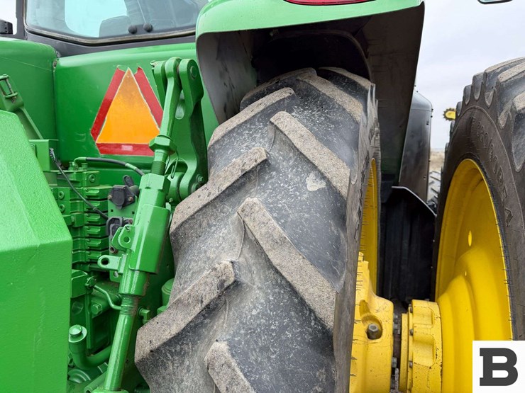 2012-john-deere-8335r-image-47