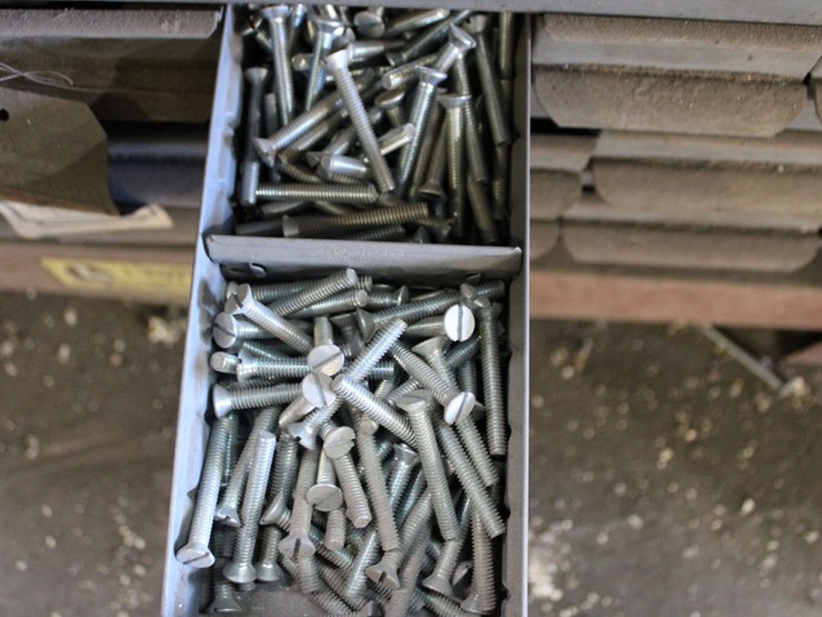 parts-cabinet-with-content-image-2