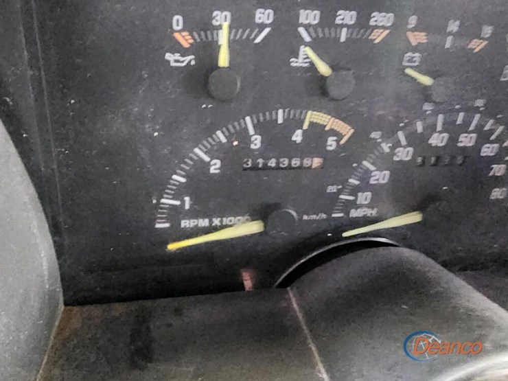 1993-chevrolet-3500-image-3