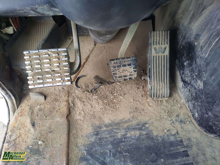 2014-western-star-4700-image-18