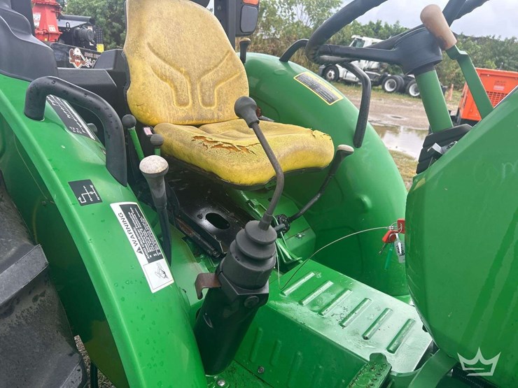 2016-john-deere-5065e-image-33