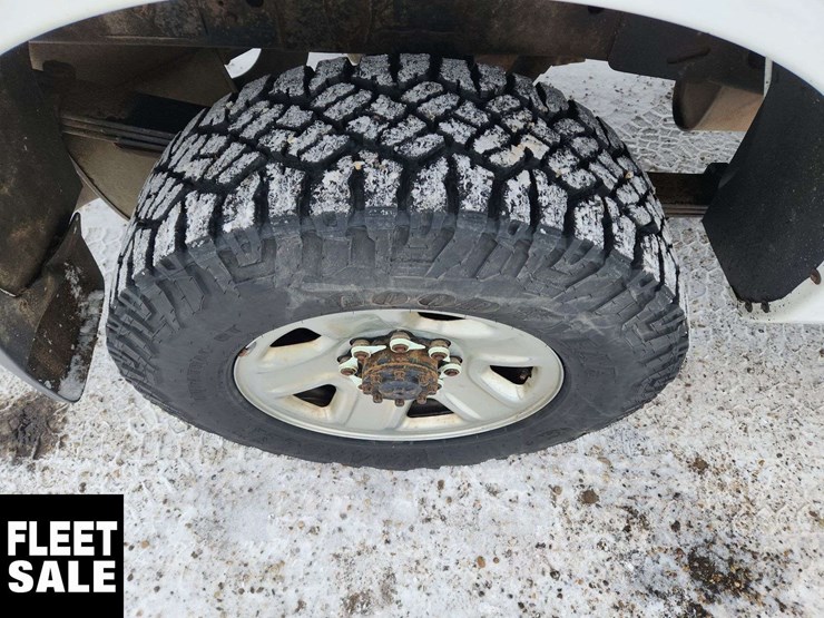 2015-ram-3500-slt-image-12