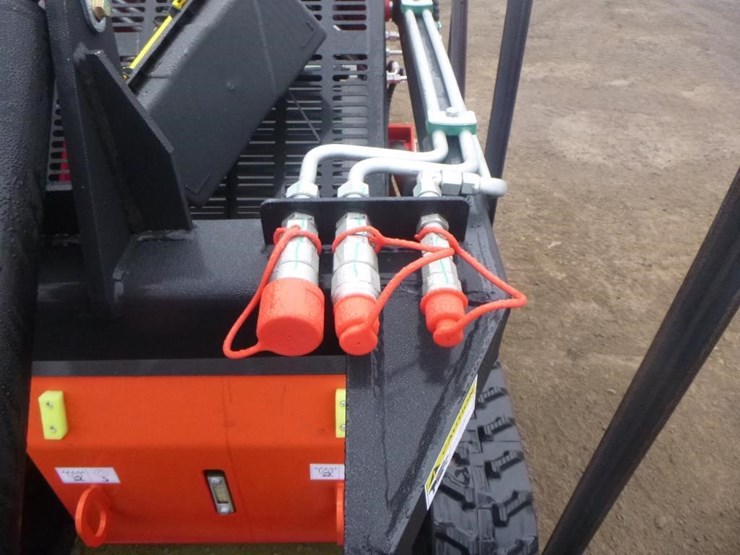 2025-agt-lrt23-skid-steer-track-loader-image-10