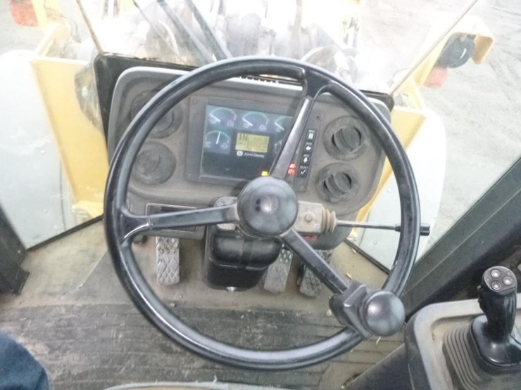 2005-deere-624j-image-9