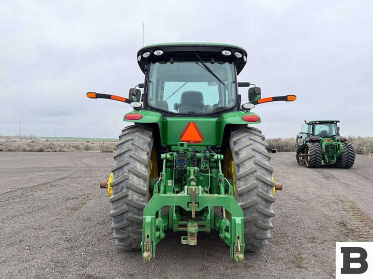 2011-john-deere-8310r-image-4