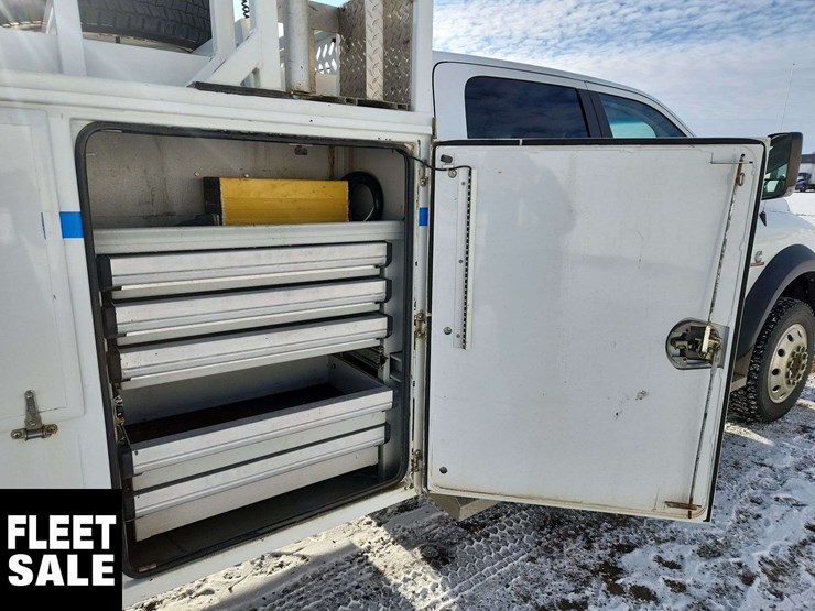 2014-ram-4500-slt-image-34