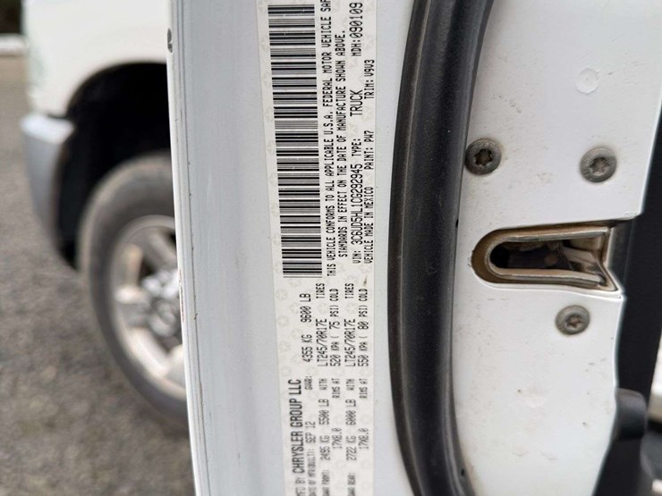 2012-dodge-ram-2500-image-36