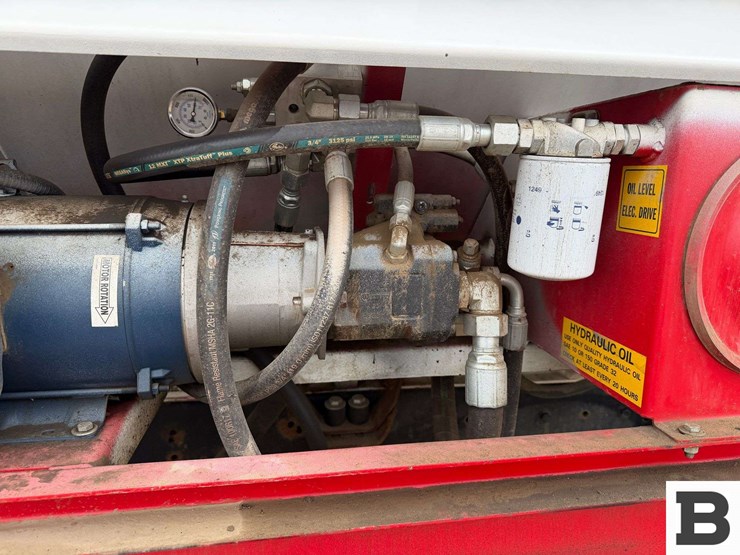 2003-international-7600-image-14