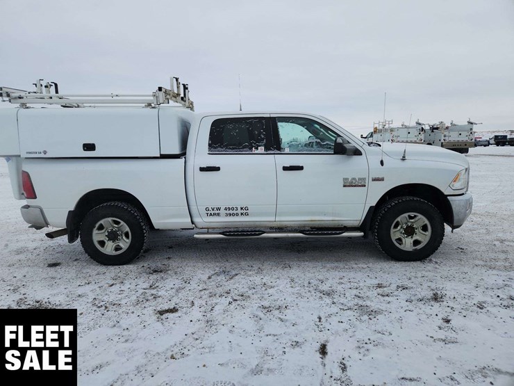 2015-ram-3500-slt-image-8