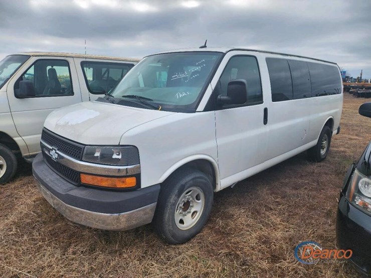 2014-chevrolet-express-2500-image-1