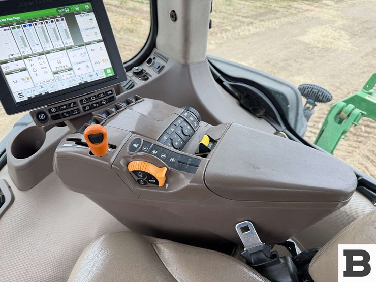 2015-john-deere-8370rt-image-79