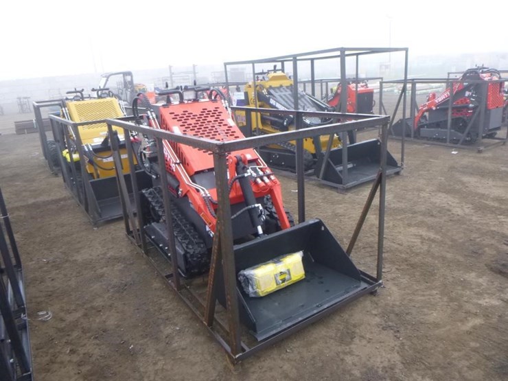 2025-agt-ysrt14-skid-steer-track-loader-image-2