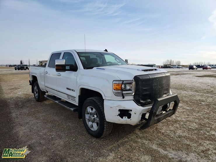 2017-gmc-sierra-3500hd-image-2