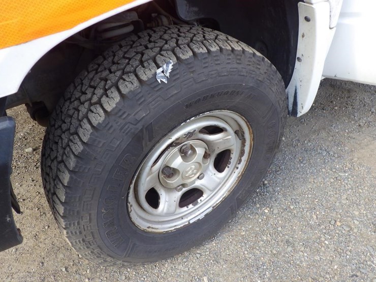 2007-dodge-dakota-image-13