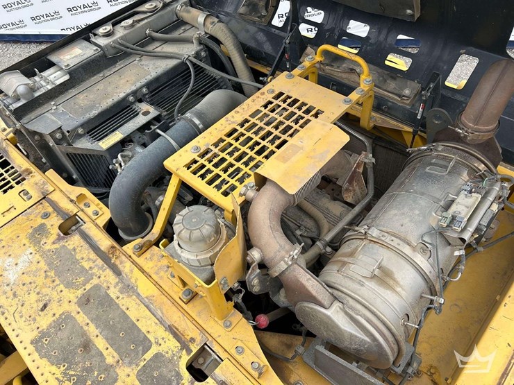 2013-komatsu-pc360-image-9