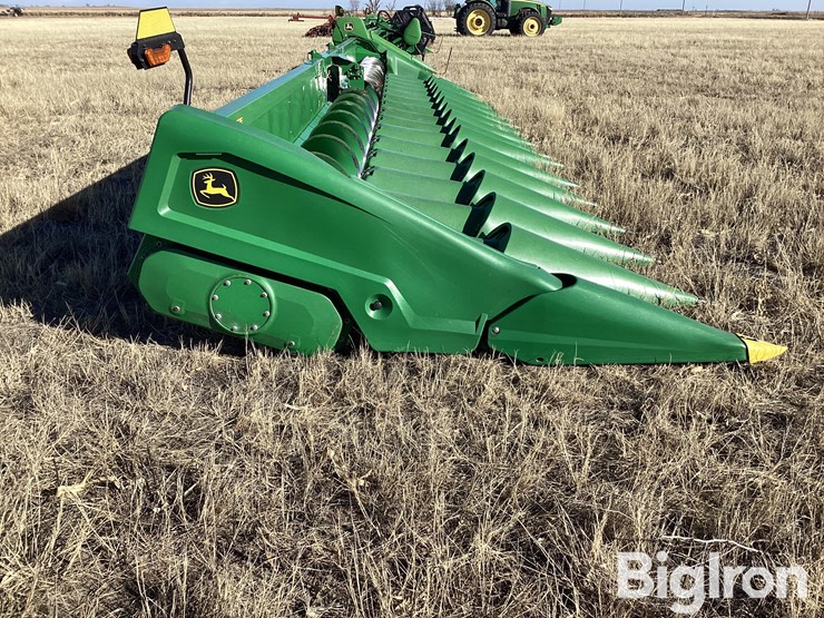 2022-john-deere-c16r-image-4