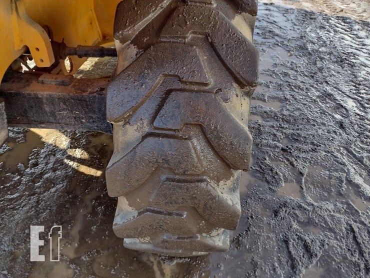 2013-jcb-527-55-image-20