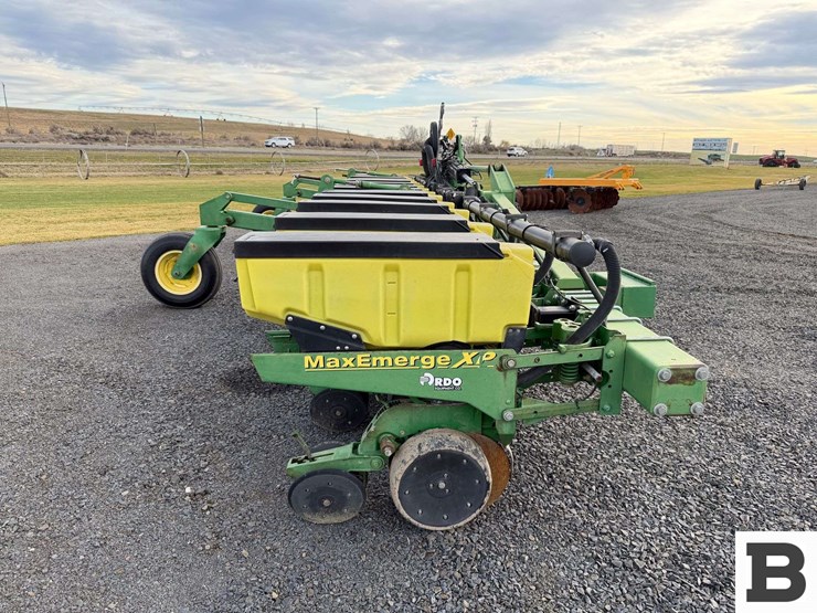 john-deere-1720-image-6