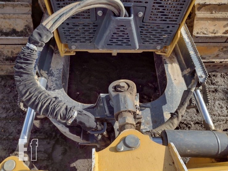 2020-deere-450k-image-16