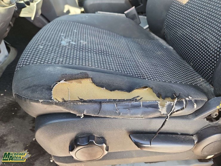 2009-dodge-sprinter-3500-image-37