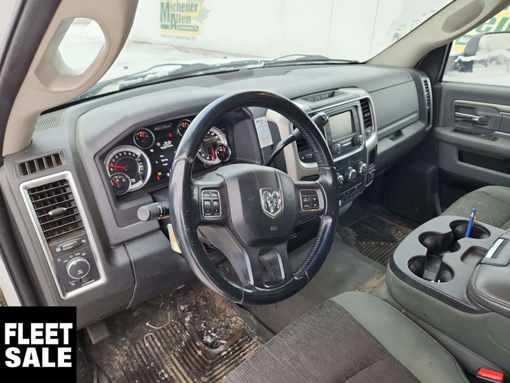 2015-ram-3500-slt-image-17