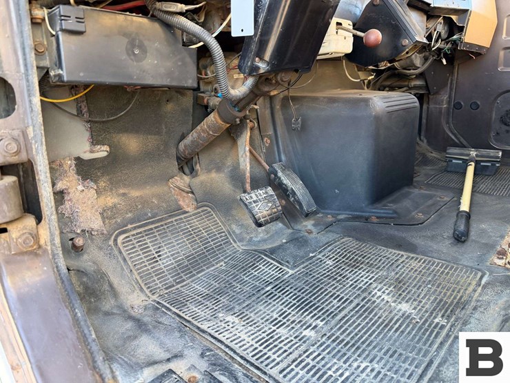 1992-international-4800-image-41