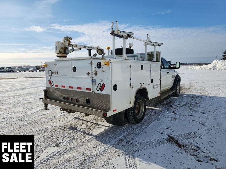 2014-ram-4500-slt-image-4