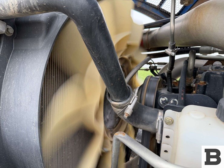 new-holland-t8.330-image-72