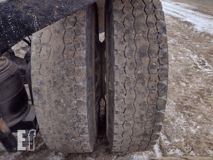 2000-international-9900-image-31