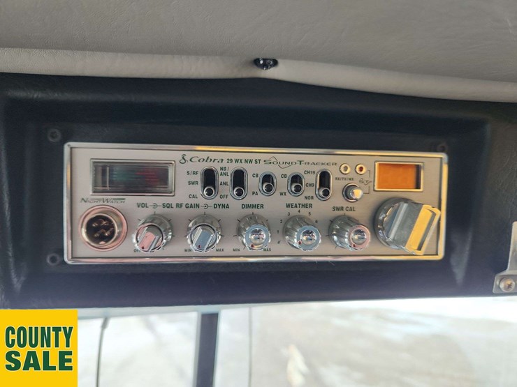 2015-western-star-4700-image-25