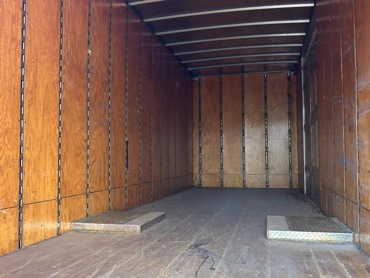 2000-isuzu-ftr-image-34