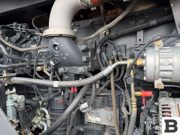 2012-case-ih-600-image-83