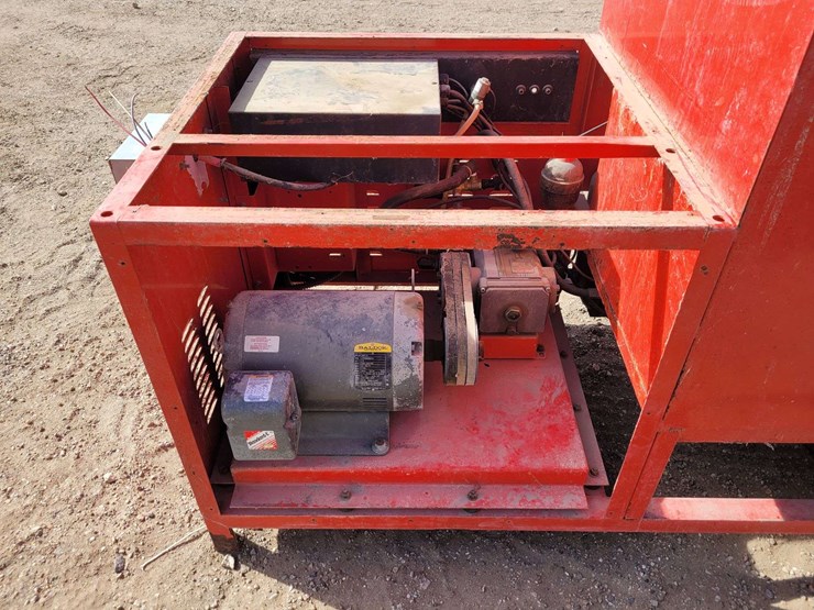 hotsy-3,000-psi,-8gpm-pressure-washer-image-8