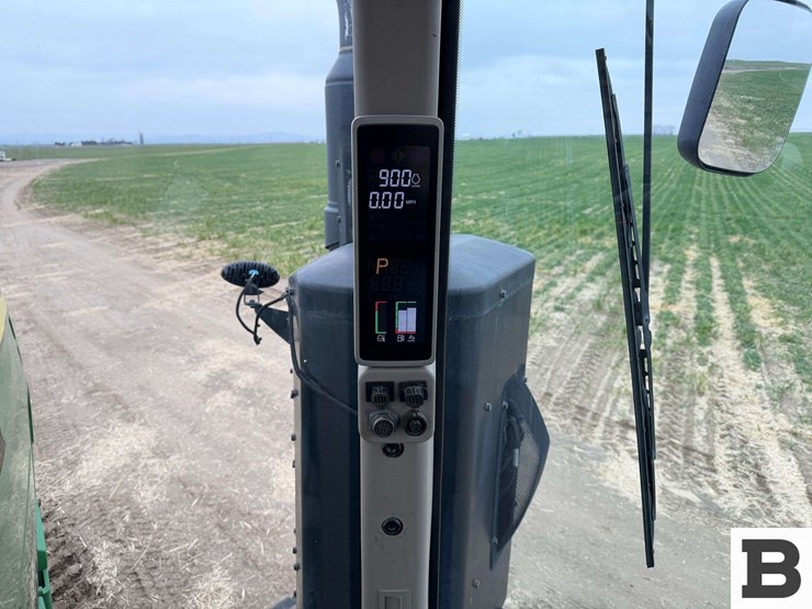 2015-john-deere-8370rt-image-83