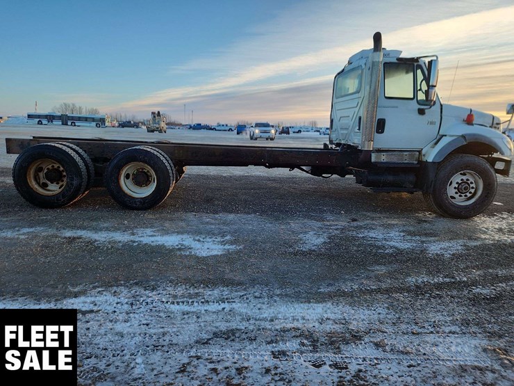 2005-international-workstar-7400-image-8