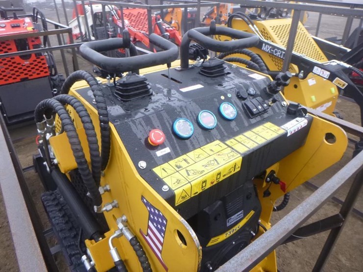 2025-agt-mx-crt23-skid-steer-track-loader-image-13