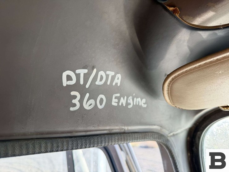 1992-international-4800-image-51