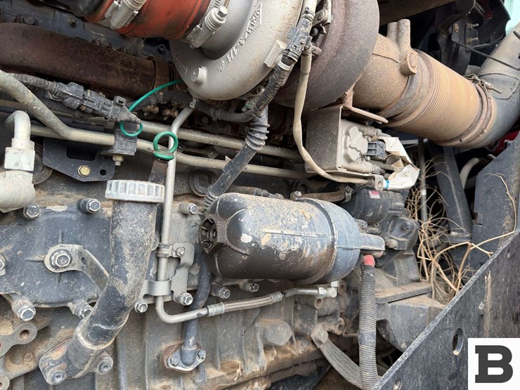 2014-case-ih-steiger-370-rowtrac-image-73