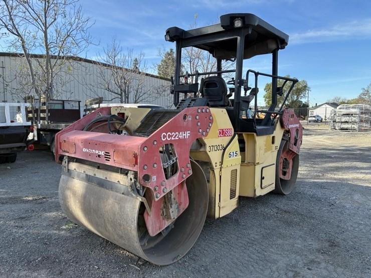 2011-dynapac-cc224hf-image-3