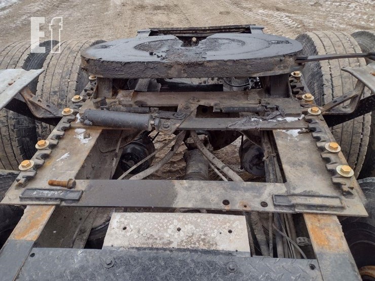 2000-international-9900-image-36