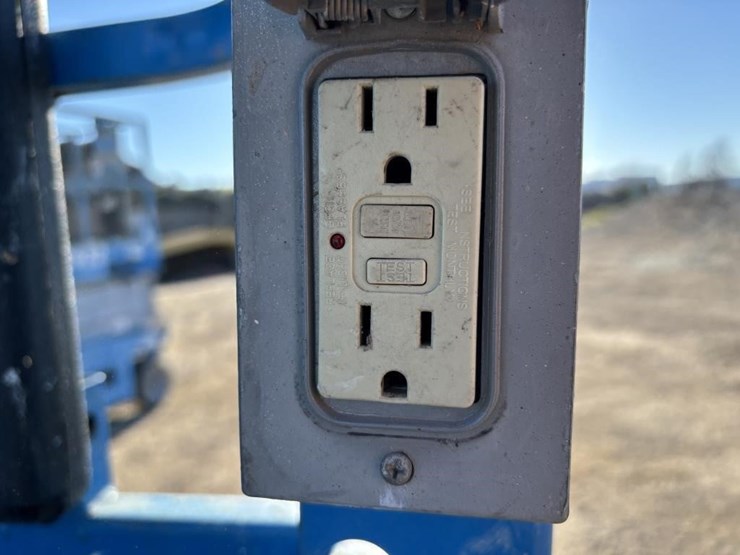 genie-gs1930-image-10