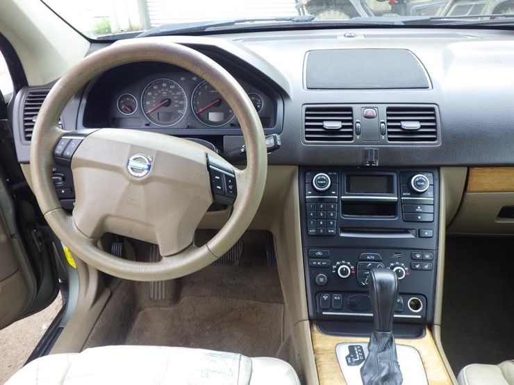 2008-volvo-xc90-image-9