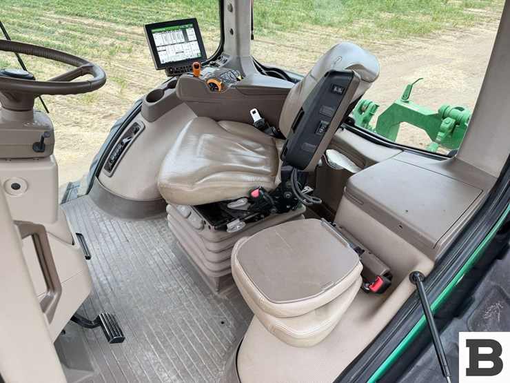 2015-john-deere-8370rt-image-77