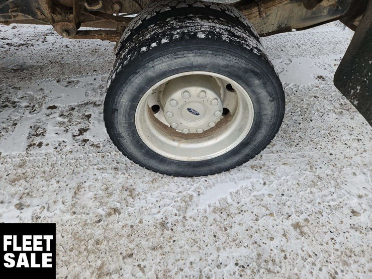 2013-ford-f450-image-11