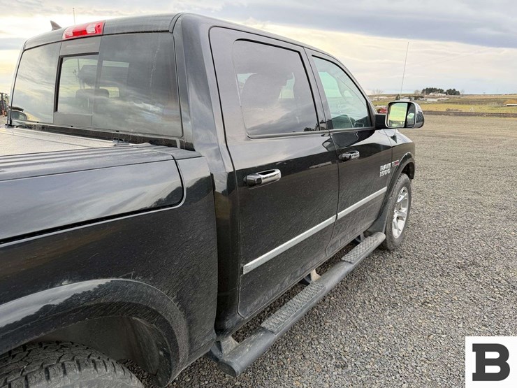 2018-dodge-1500-image-28