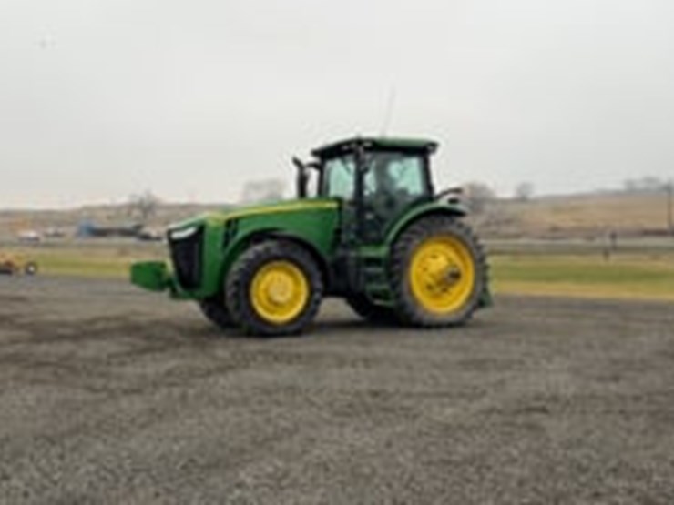 2011-john-deere-8310r-image-84
