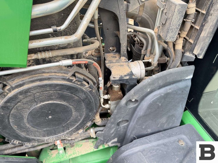 2015-john-deere-8370rt-image-74