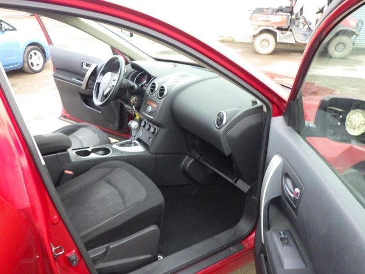 2012-nissan-rogue-image-6